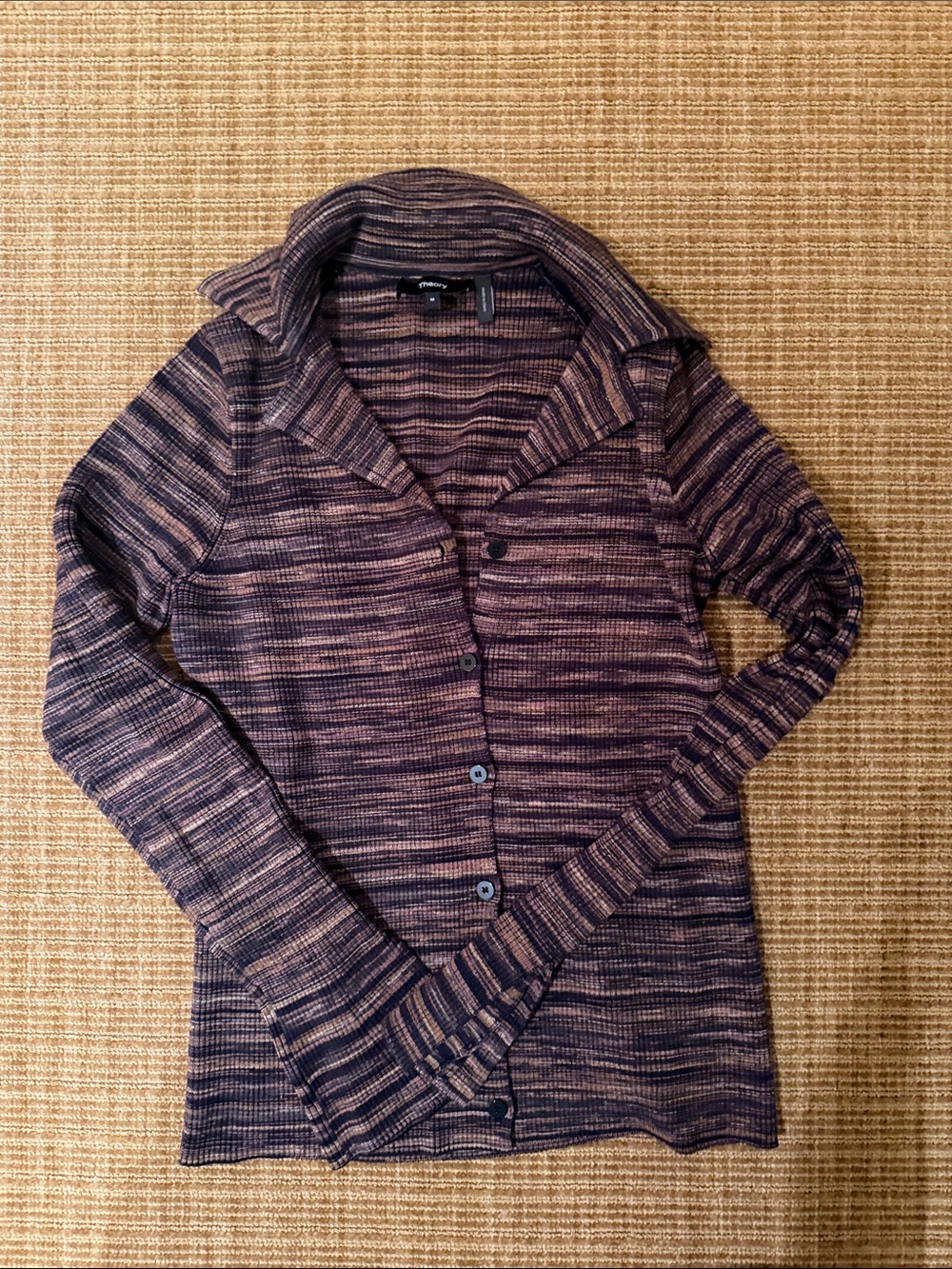Theory sweater size M